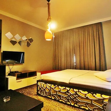 Red House Vip Apartmant Suites