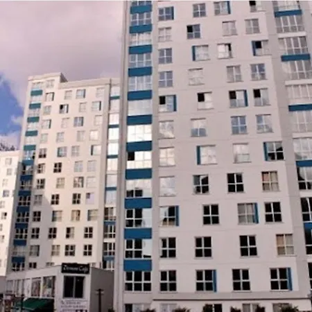 Red House Vip Apartmant Suites 3*