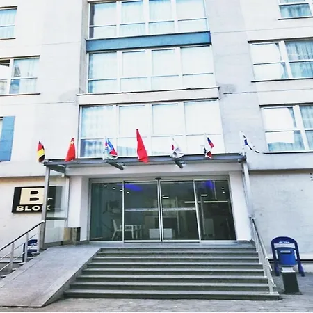 公寓式酒店 Red House Vip Apartmant Suites