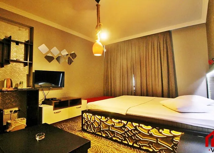 Red House Vip Apartmant Suites