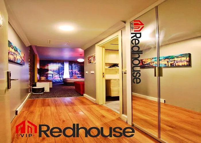 Red House Vip Apartmant Suites