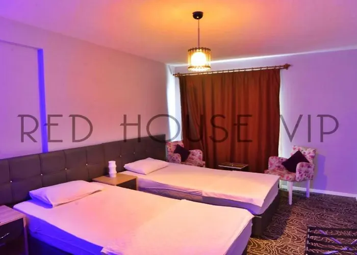 Red House Vip Apartmant Suites 公寓式酒店