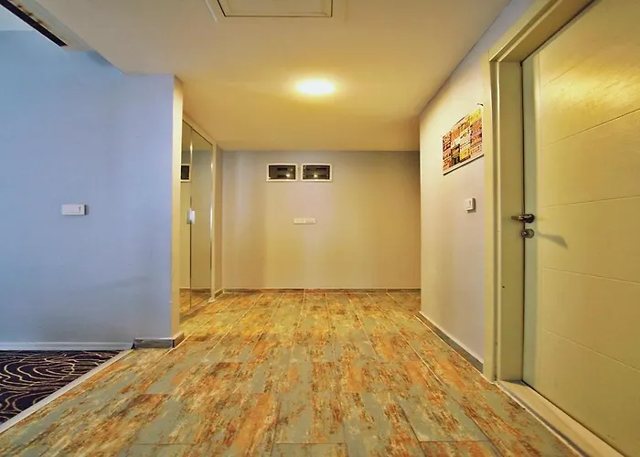 Red House Vip Apartmant Suites Aparthotel