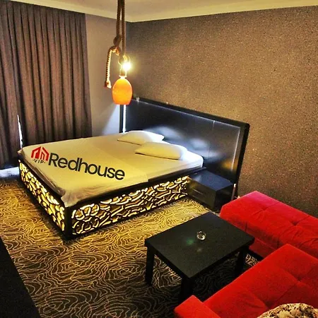 Red House Vip Apartmant Suites Lägenhetshotell 3*