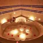 Apart Otel Red House Vip Apartmant Suites İstanbul
