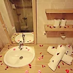Red House Vip Apartmant Suites 3* İstanbul
