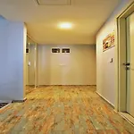 Red House Vip Apartmant Suites Apart Otel