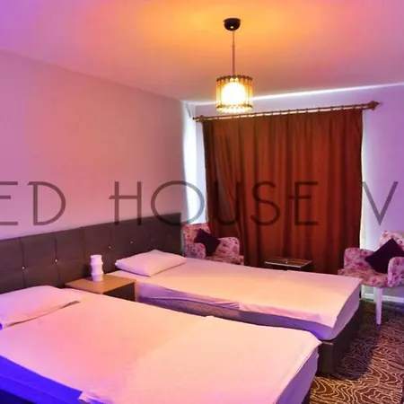 Red House Vip Apartmant Suites Lägenhetshotell